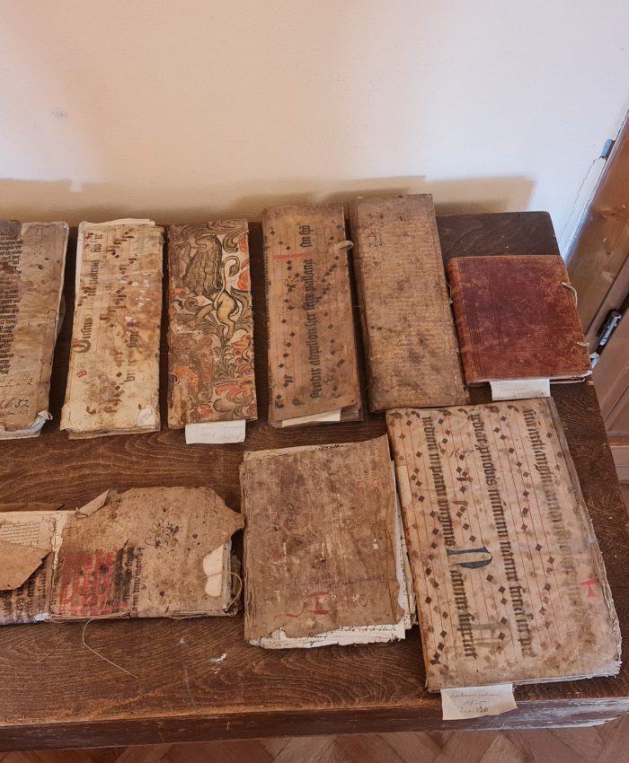 Une bibliothèque médiévale oubliée retrouvée en Roumanie